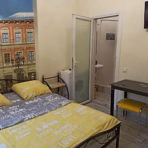 Апартаменты Smart Yellow Apartment-15 хв від жд вокзалу, Львов